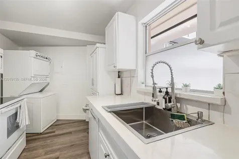 1881 Washington Avenue Miami Beach FL 33139
