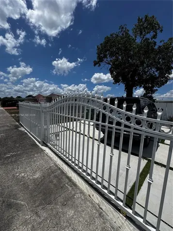 3251 NW 177th Terrace Miami Gardens FL 33056