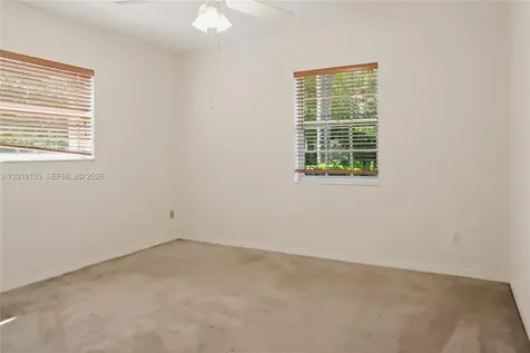 7605 SW 179th Terrace Palmetto Bay FL 33157