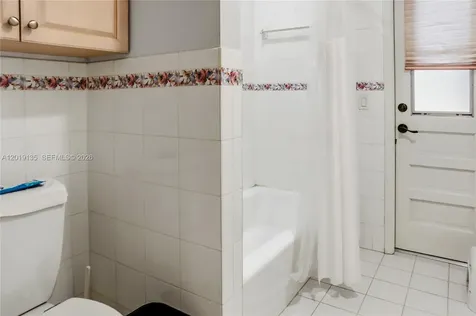 7605 SW 179th Terrace Palmetto Bay FL 33157