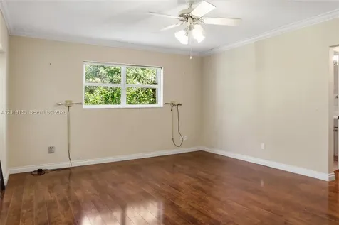 7605 SW 179th Terrace Palmetto Bay FL 33157
