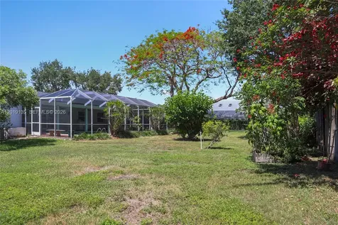 7605 SW 179th Terrace Palmetto Bay FL 33157