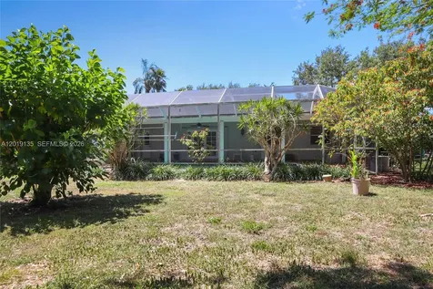 7605 SW 179th Terrace Palmetto Bay FL 33157