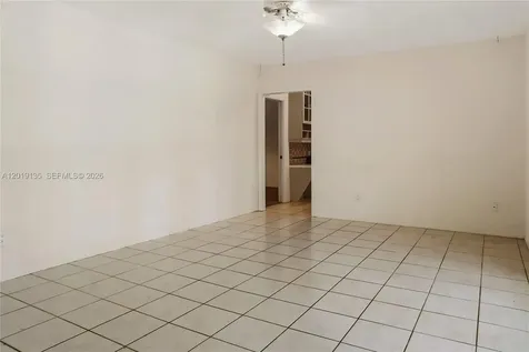 7605 SW 179th Terrace Palmetto Bay FL 33157