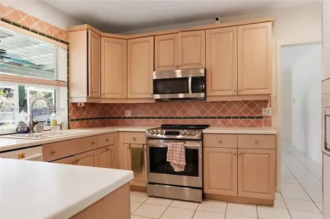 7605 SW 179th Terrace Palmetto Bay FL 33157