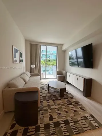 1611 SW 2nd Avenue Miami FL 33129
