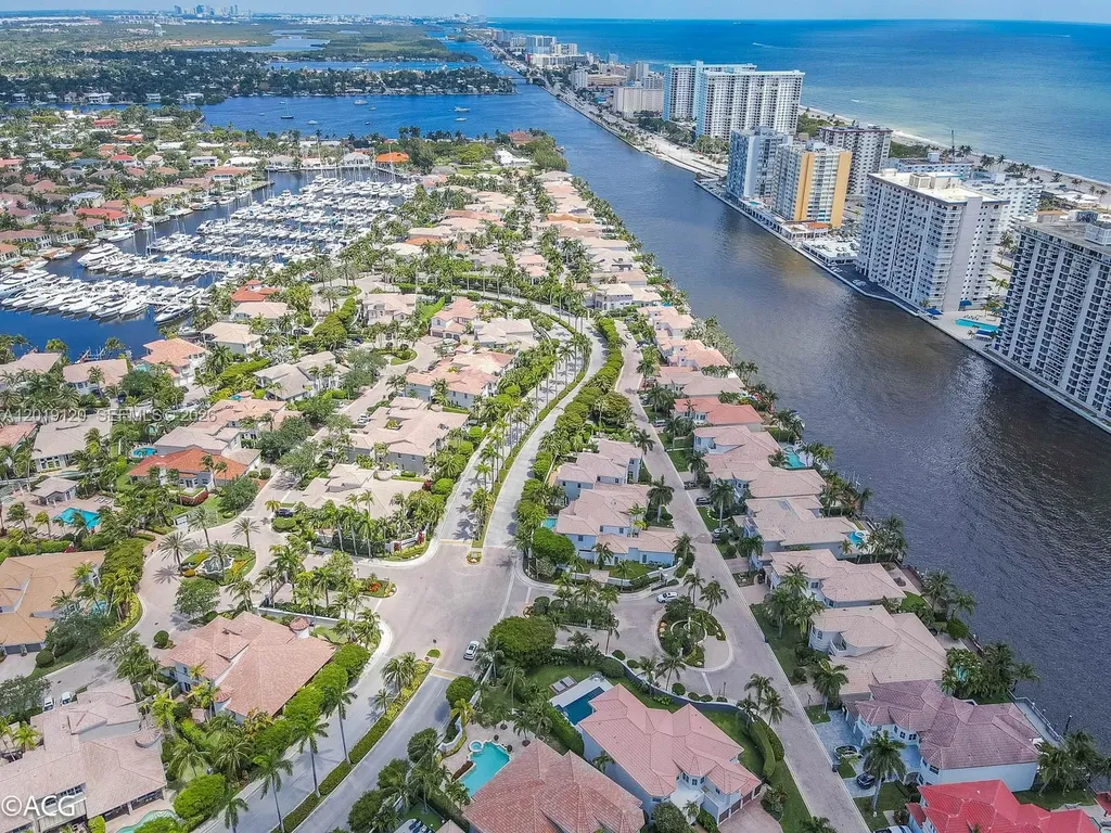 1480 Windjammer Way Hollywood FL 33019