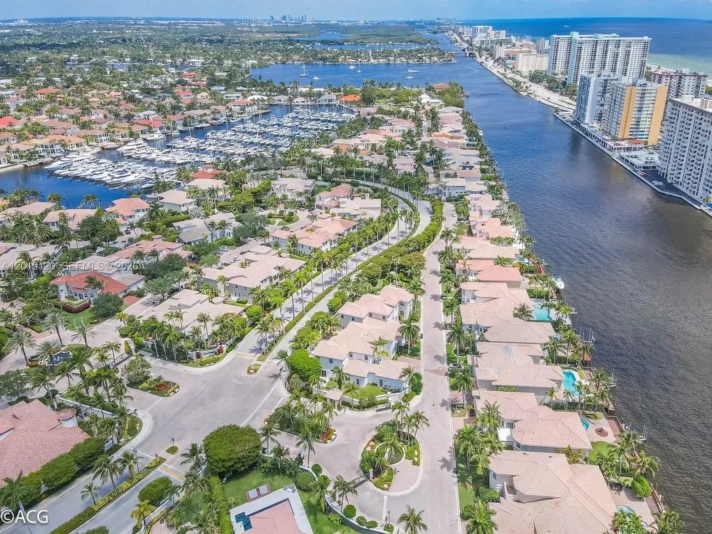1480 Windjammer Way Hollywood FL 33019