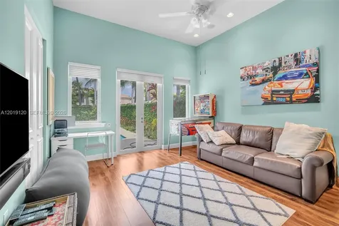 1480 Windjammer Way Hollywood FL 33019