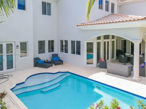 1480 Windjammer Way Hollywood FL 33019