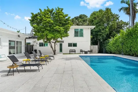 3758 Prairie Avenue Miami Beach FL 33140