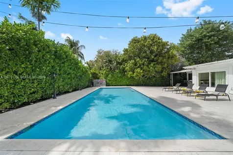 3758 Prairie Avenue Miami Beach FL 33140