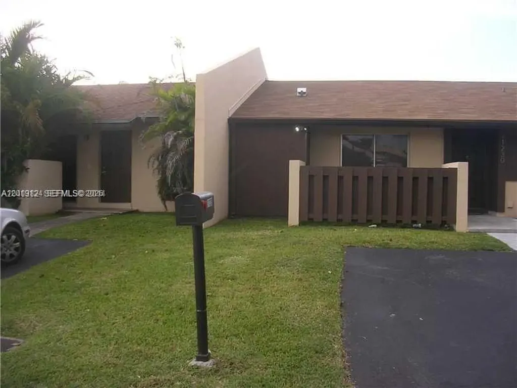 11240 SW 122nd Place Miami FL 33186