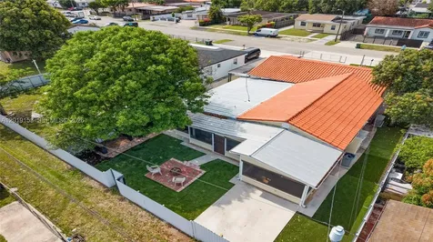 341 E 58th Street Hialeah FL 33013
