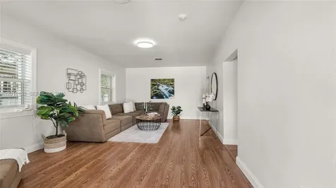 341 E 58th Street Hialeah FL 33013