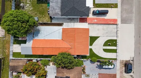 341 E 58th Street Hialeah FL 33013
