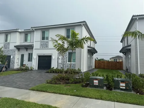 630 SE 15th Street Homestead FL 33034