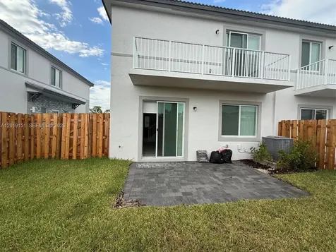 630 SE 15th Street Homestead FL 33034