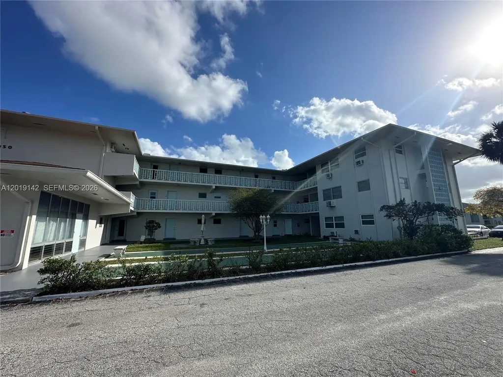 1050 E Sample Road Pompano Beach FL 33064