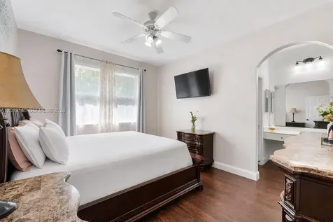3028 NW 30th Avenue Oakland Park FL 33311