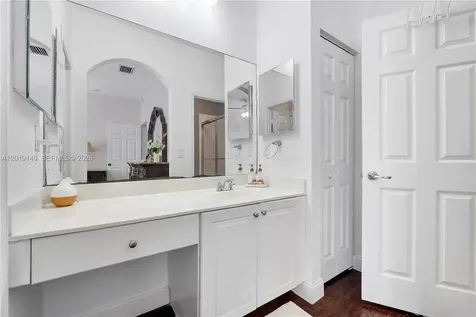 3028 NW 30th Avenue Oakland Park FL 33311