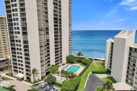 5420 N Ocean Drive Singer Island FL 33404