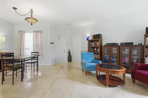 724 NW 170th Terrace Pembroke Pines FL 33028