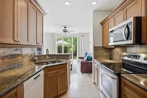 724 NW 170th Terrace Pembroke Pines FL 33028