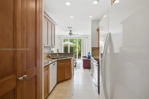 724 NW 170th Terrace Pembroke Pines FL 33028