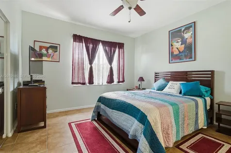 724 NW 170th Terrace Pembroke Pines FL 33028