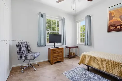 724 NW 170th Terrace Pembroke Pines FL 33028