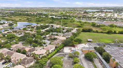 724 NW 170th Terrace Pembroke Pines FL 33028