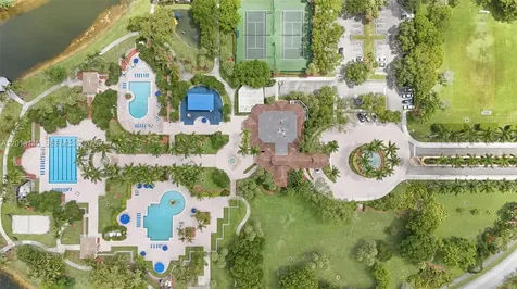 724 NW 170th Terrace Pembroke Pines FL 33028