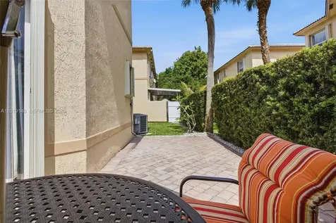 724 NW 170th Terrace Pembroke Pines FL 33028