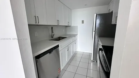 North Miami FL 33181