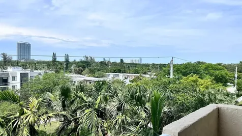 North Miami FL 33181