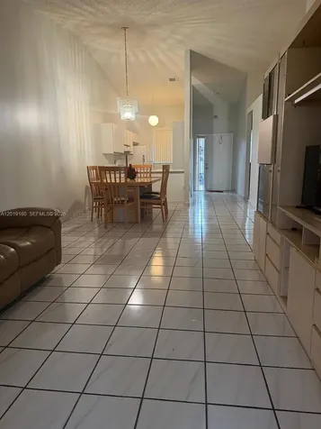 6725 NW 188th Terrace Hialeah FL 33015