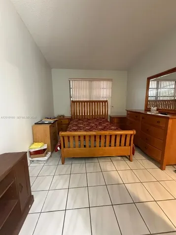 6725 NW 188th Terrace Hialeah FL 33015