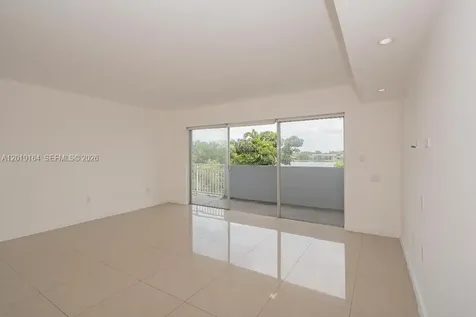 9375 Fontainebleau Boulevard Miami FL 33172