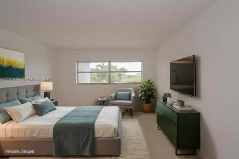 9375 Fontainebleau Boulevard Miami FL 33172