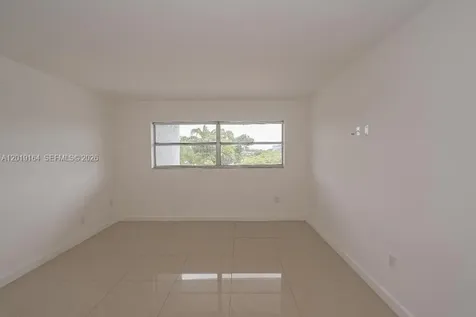 9375 Fontainebleau Boulevard Miami FL 33172