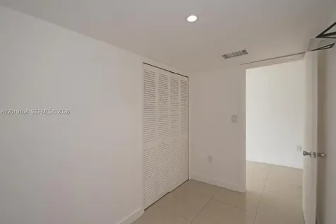 9375 Fontainebleau Boulevard Miami FL 33172