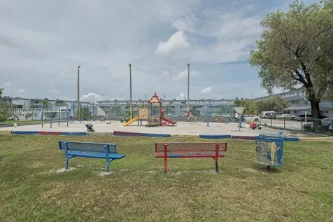 9375 Fontainebleau Boulevard Miami FL 33172