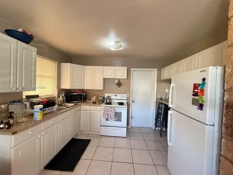 628 NW 3rd Court Hallandale Beach FL 33009