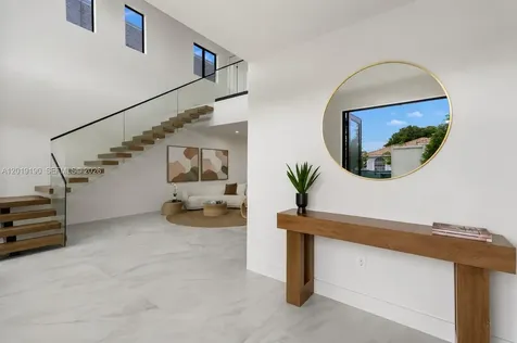 2265 SW 4 Street Miami FL 33135