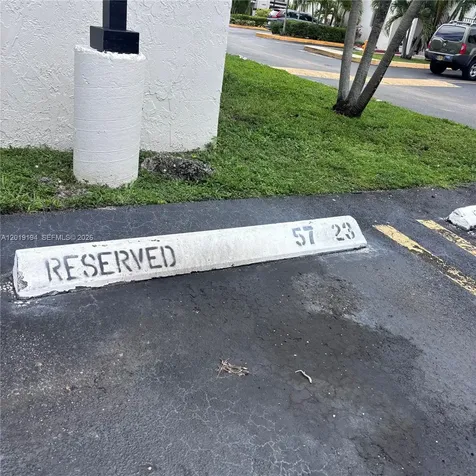 Miami FL 33172