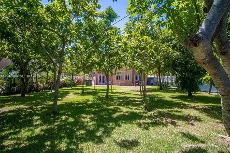 4124 NE 30th Street Homestead FL 33033