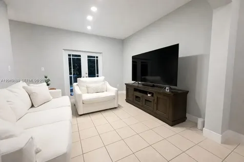 4124 NE 30th Street Homestead FL 33033