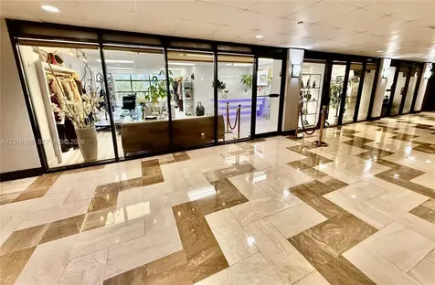 555 NE 15th Street Miami FL 33132