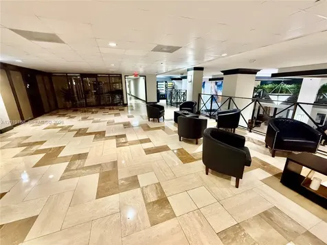 555 NE 15th Street Miami FL 33132